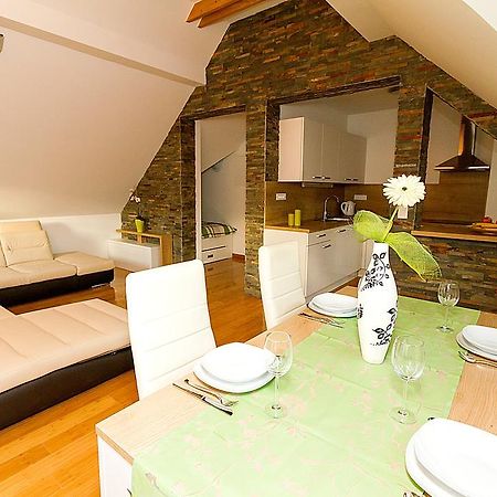 Apartments Bohinjskih 7 Стая снимка